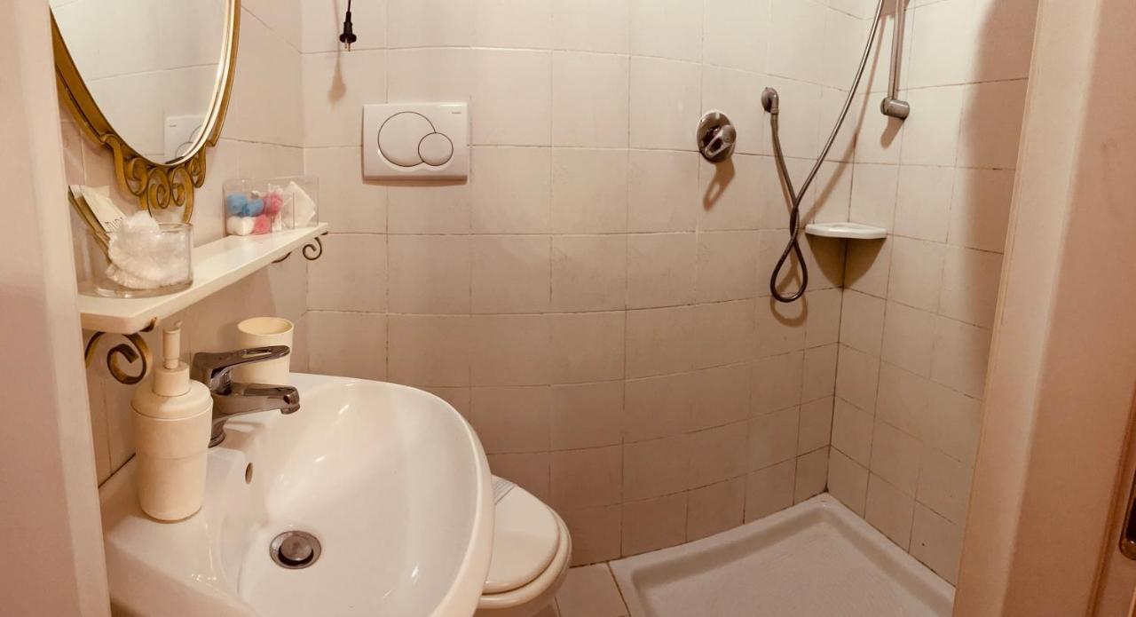 Bed&Breakfast Benedetta Cantagrillo Ngoại thất bức ảnh
